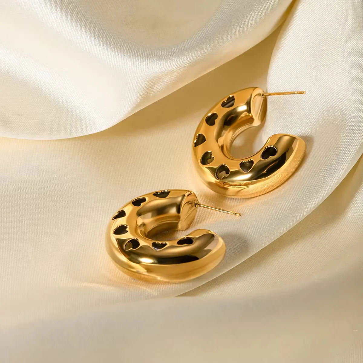 Heart hoops - Image 3
